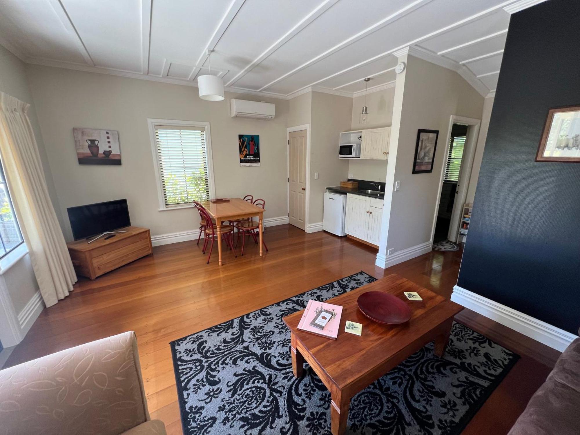 Pinot Villas Martinborough Εξωτερικό φωτογραφία